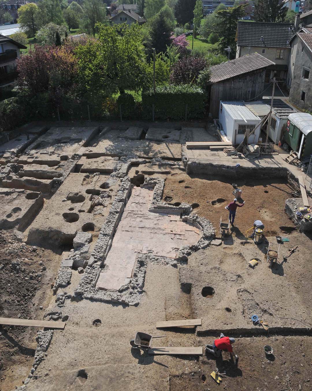 Vue aérienne d'un chantier de fouilles