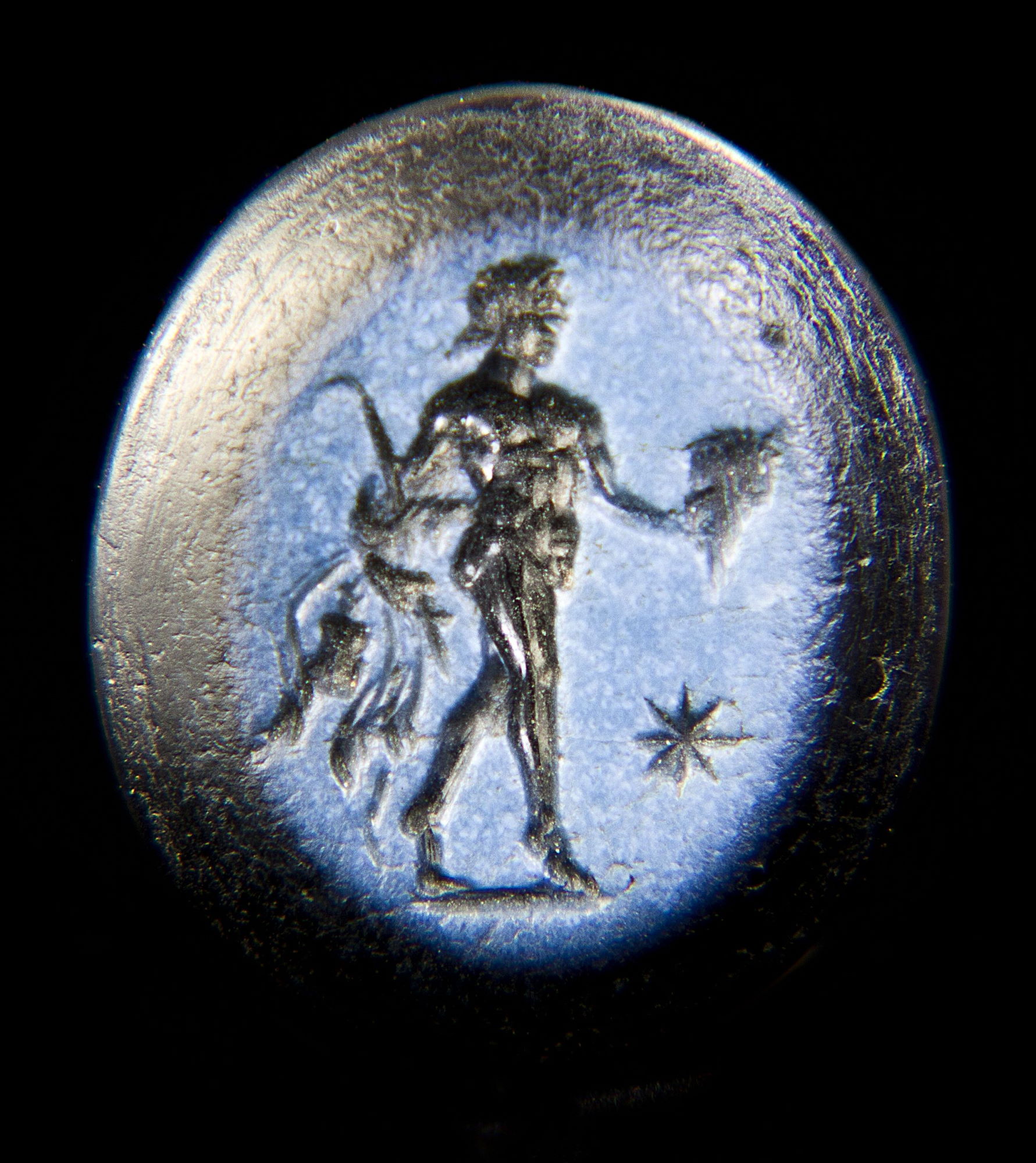 Intaille montrant un satyre © Site et Musée romains d'Avenches, photo NVP3D