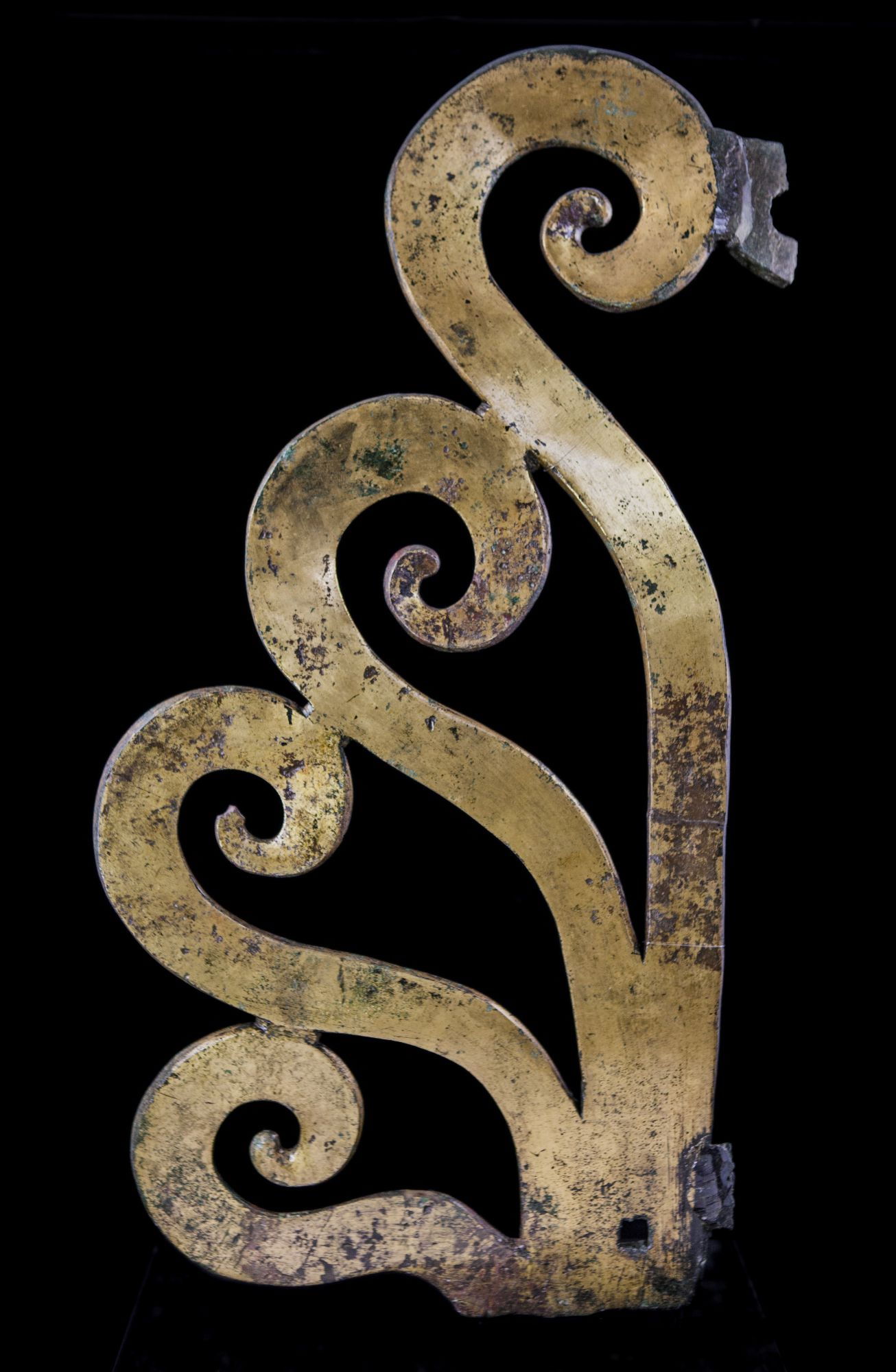 Acrotère en bronze doré © Site et Musée romains d'Avenches, photo NVP3
