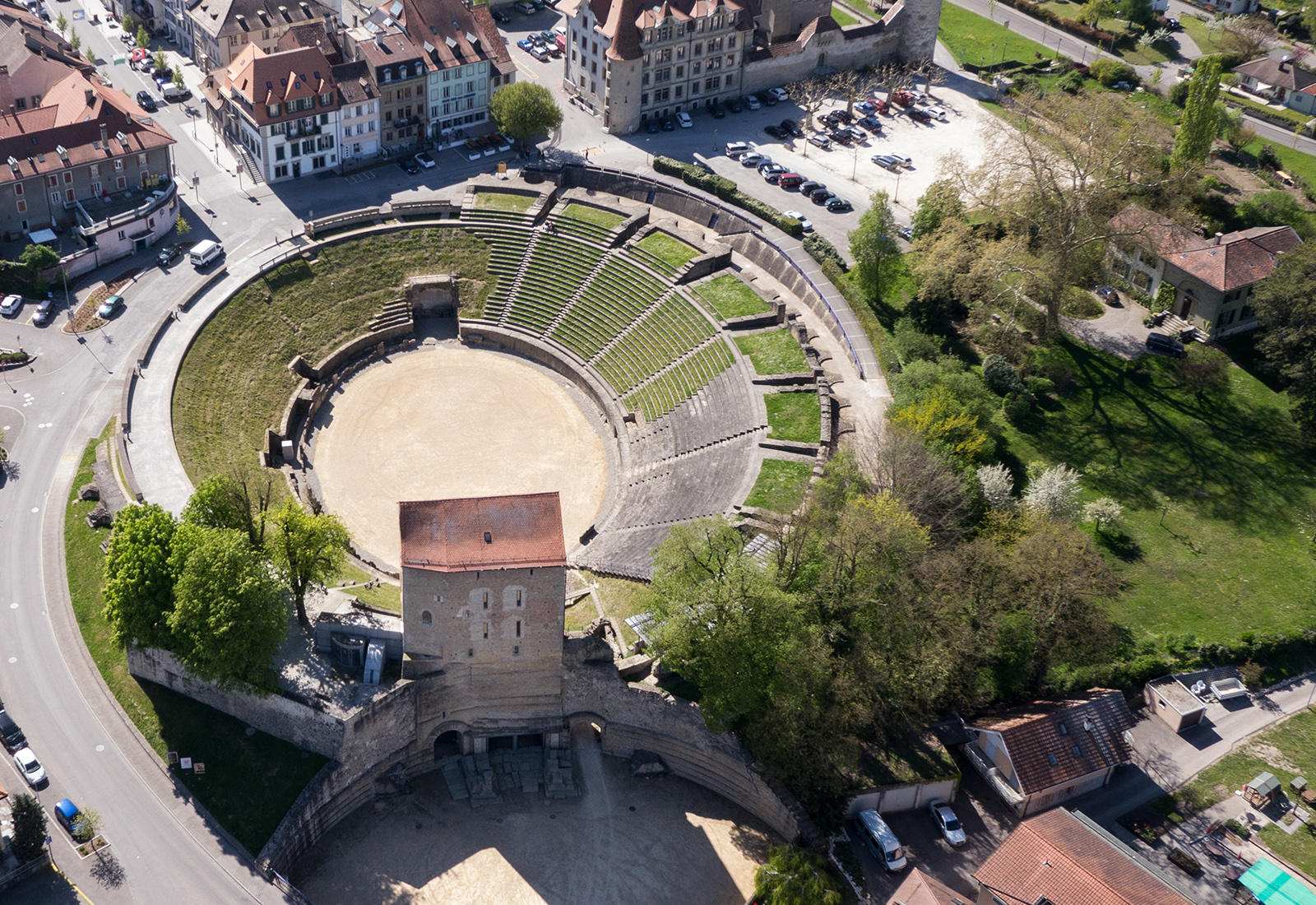 Vue aérienne de l'amphithéâtre. Photo NVP3D