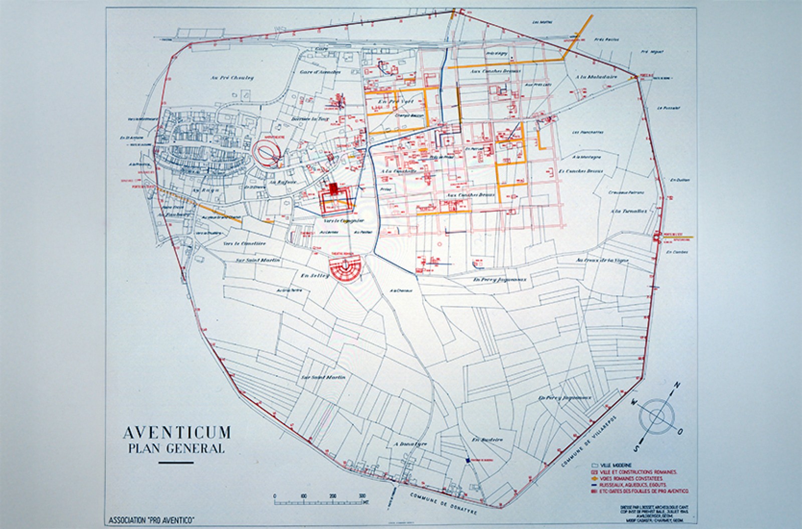 Plan archéologique d'Avenches par Louis Bosset avec pour la première fois la trame orthogonale d'époque romaine (1945)