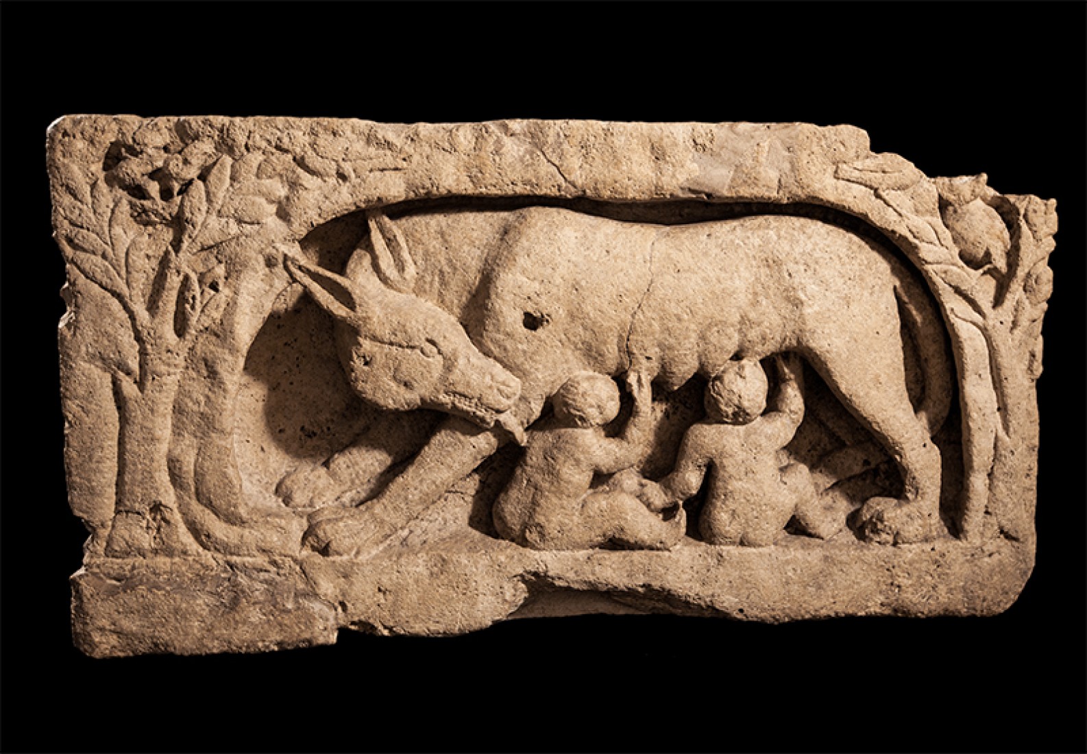 Le relief à la Louve découvert en 1862